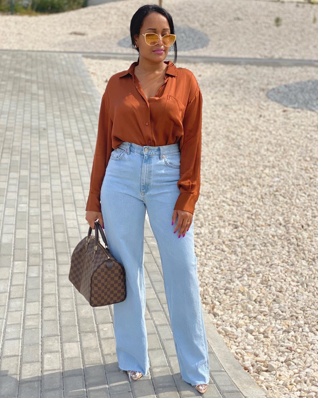Simple, Outstanding, and Cute outfits to wear with jeans | Zaineey's Blog