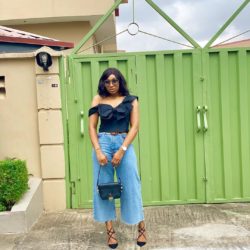 Simple, Outstanding, and Cute outfits to wear with jeans | Zaineey's Blog