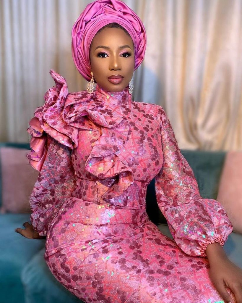 Classy, Unique, and Beautiful Aso-Ebi Dresses For your next Owanbe party