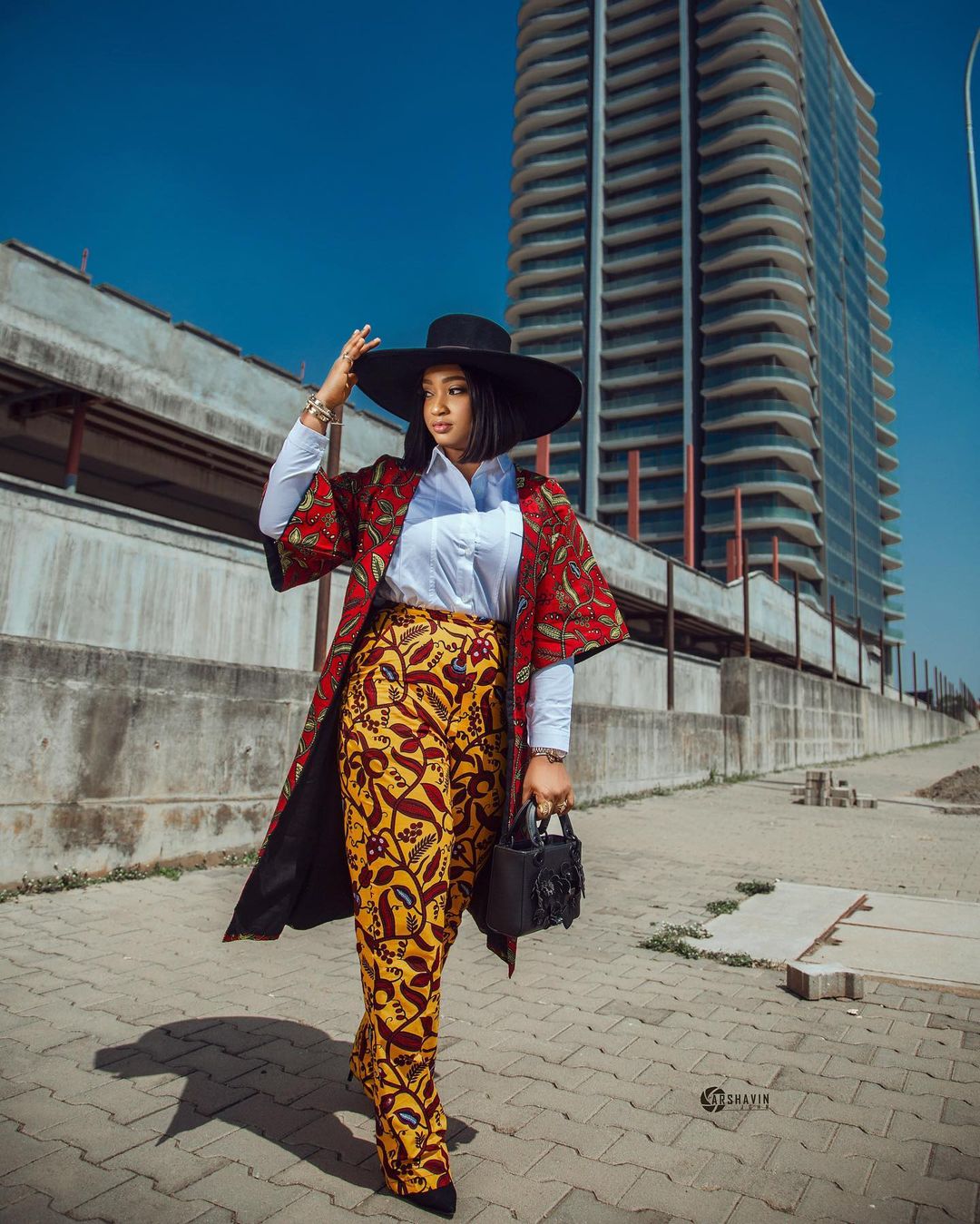 45 photos of stunning ankara jacket/kimono and pants  Ankara jackets,  Ankara kimono style, Ankara jackets for women
