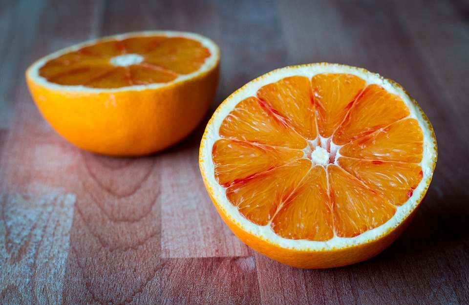 food to develop your baby's brain during pregnancy - oranges