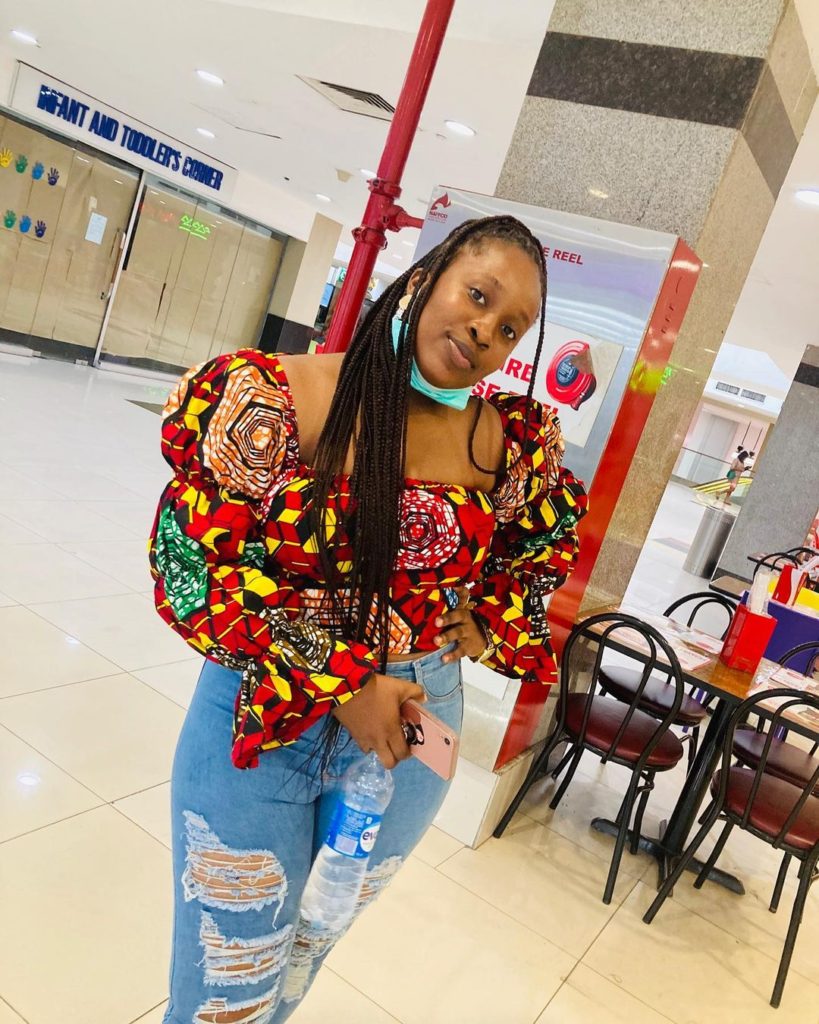 Trendy, Stylish, and Eye-popping Ankara Blouse Styles you need to try now