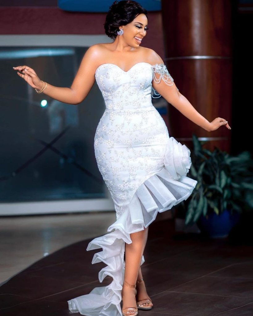 Latest and Trendy Aso-Ebi styles for any occasion, check them out.