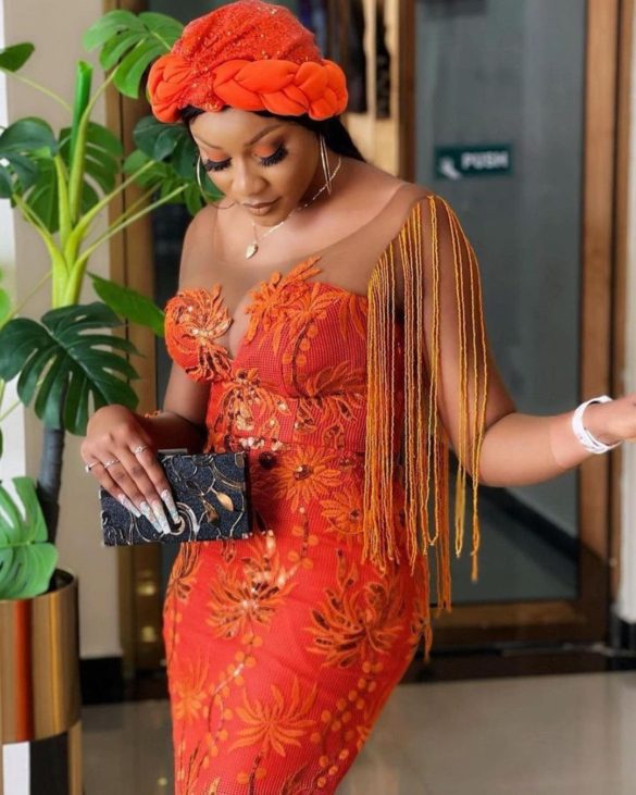 Ladies, see beautiful and astonishing Aso-Ebi styles that you can wear ...