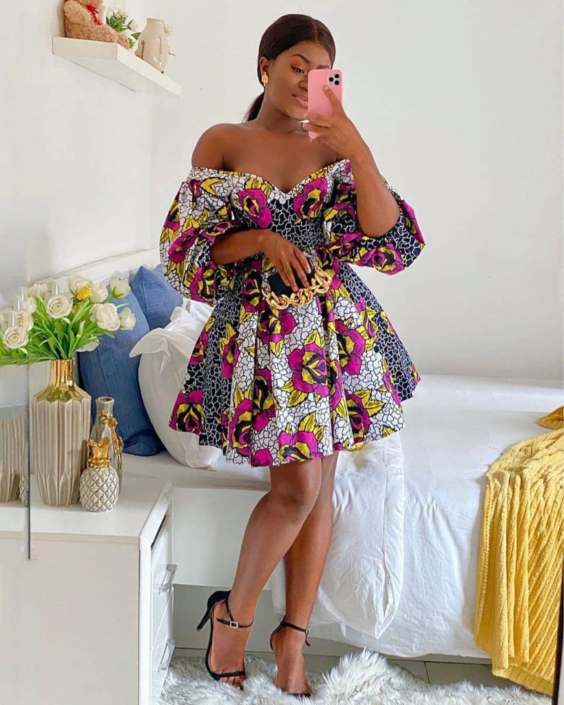 Ladies, see the latest Ankara Gowns that you can wear to any occasion