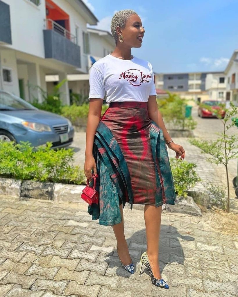 Don't be left out, see the latest Ankara skirts that are currently trending