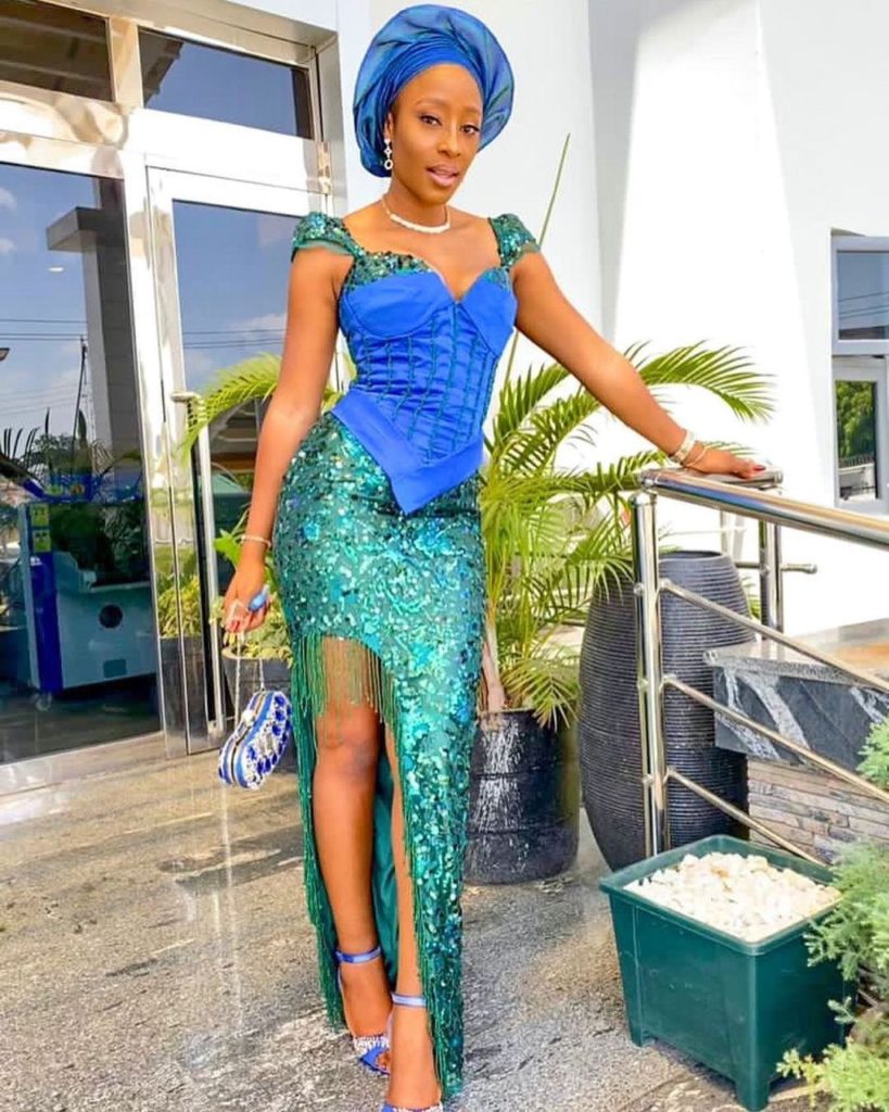 Don't miss out on this latest Aso-Ebi Trend, click and see.