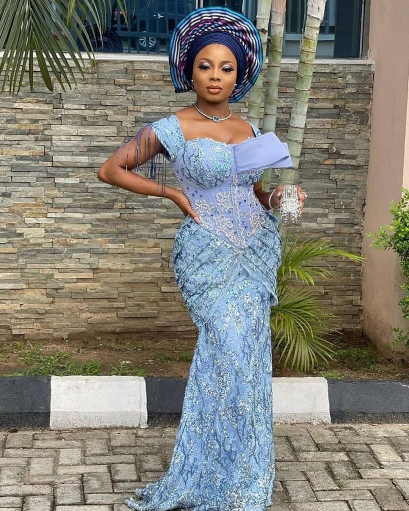 Trendy and Stylish Aso-Ebi Styles For You, Check them out! | Zaineey's Blog