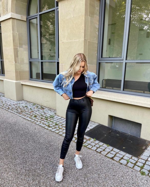 How to style your Denim Jacket Beautifully 2023 | Zaineey's Blog