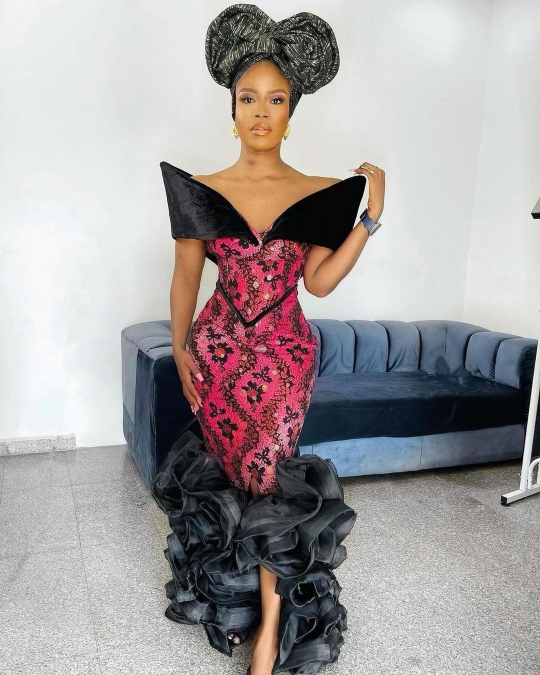 Latest Wedding Asoebi Styles and Designs For Women | Zaineey's Blog